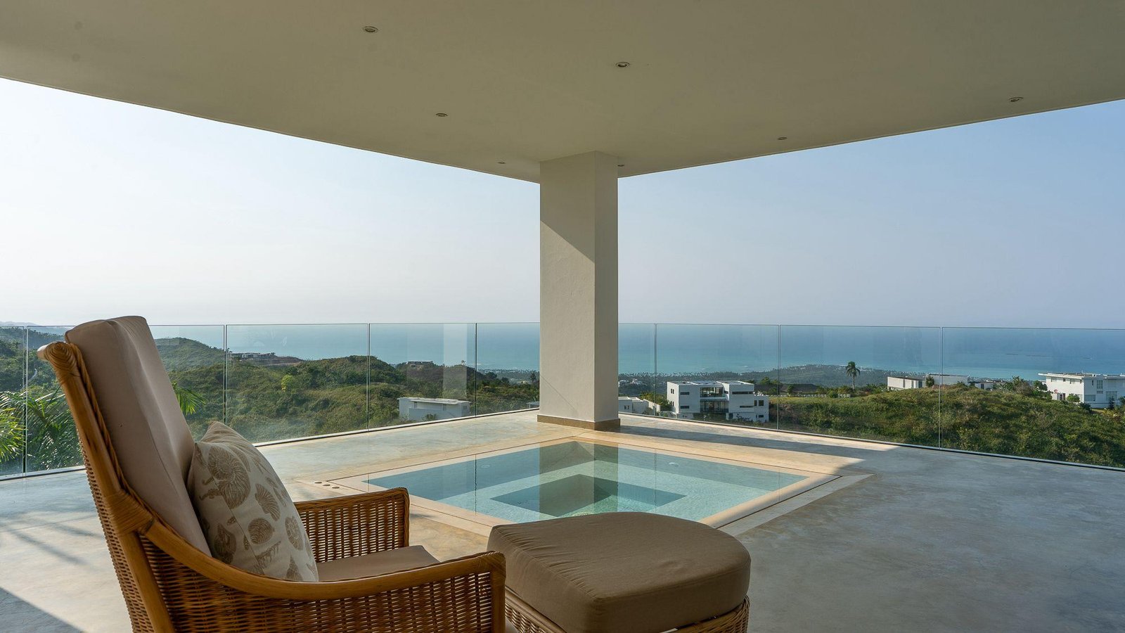 Villa en Las Terrenas - 180° panorama caribeño y puro lujo