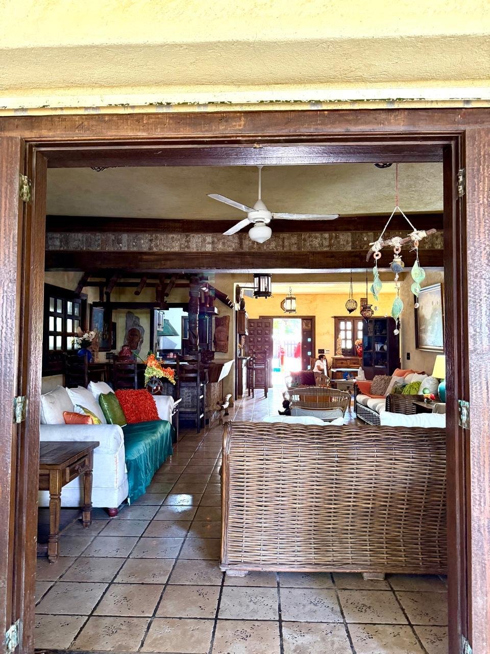 Vendo Villa Frente al Mar, primera línea de playa