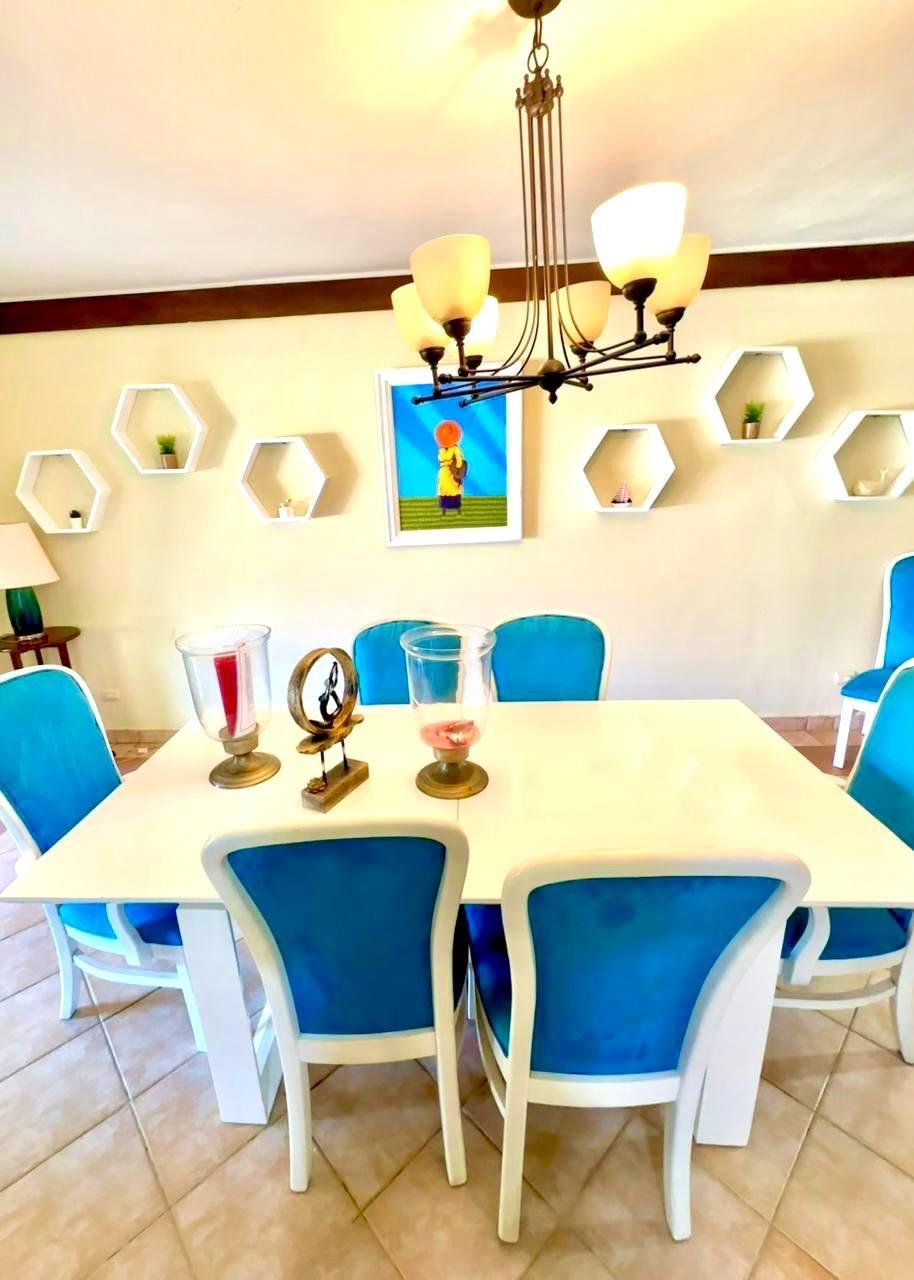 Villa en Metro Country Club; Juan Dolio