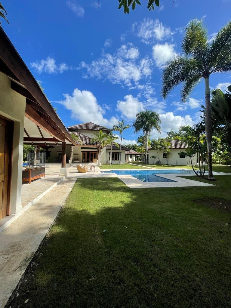 Guavaberry Golf & Resort Club