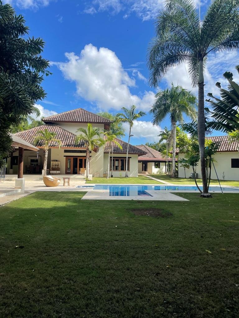 Guavaberry Golf & Resort Club